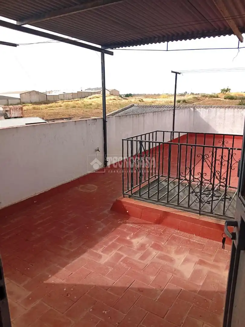 Terraza de Casa adosada en venta en Coria del Río