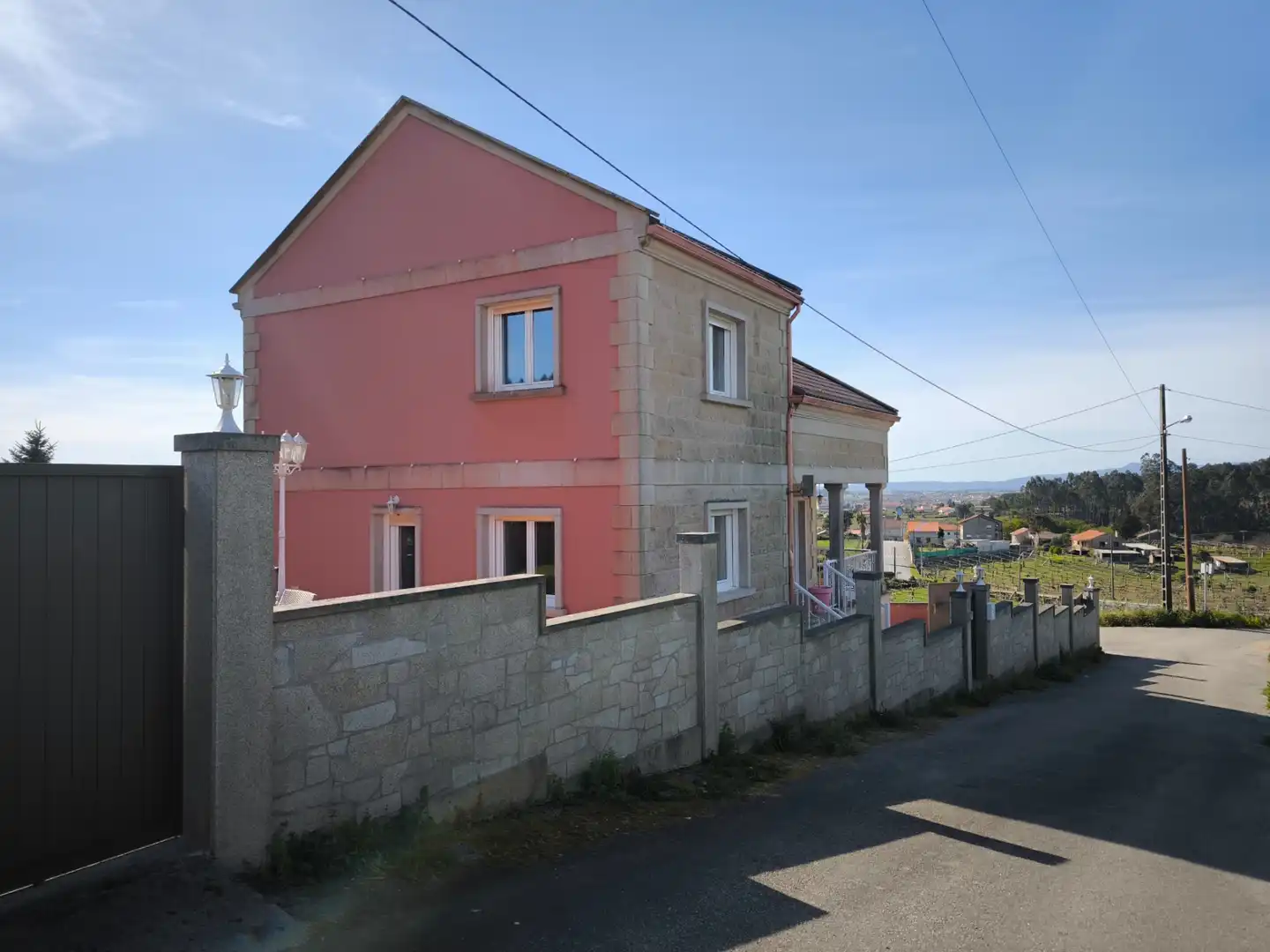 Vista exterior de Casa o chalet en venta en Meis con Calefacción, Jardín privado y Parquet