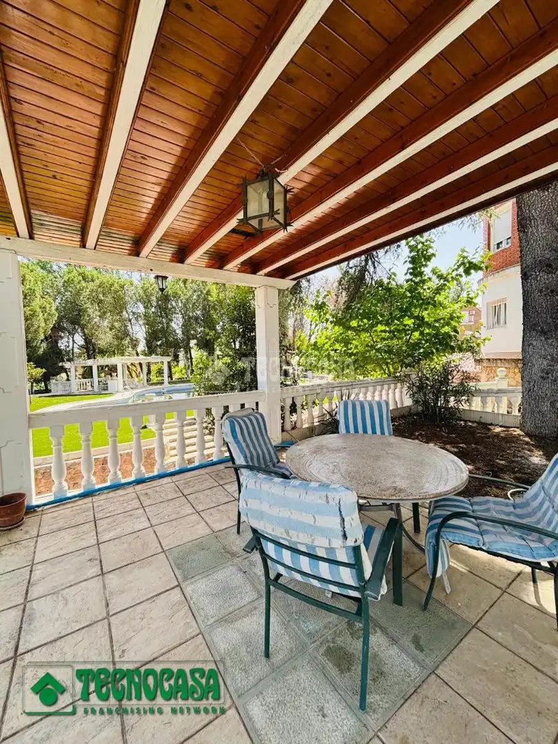 Terraza de Casa o chalet en venta en Casarrubios del Monte
