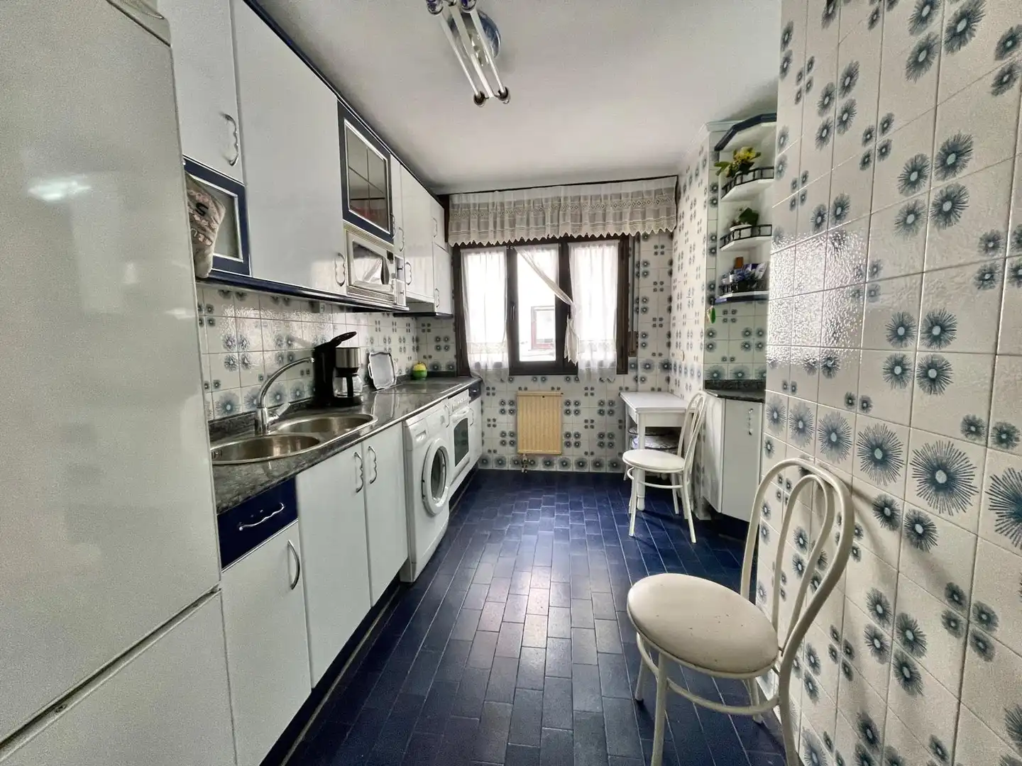Cocina de Piso en venta en Bilbao  con Calefacción, Amueblado y Balcón