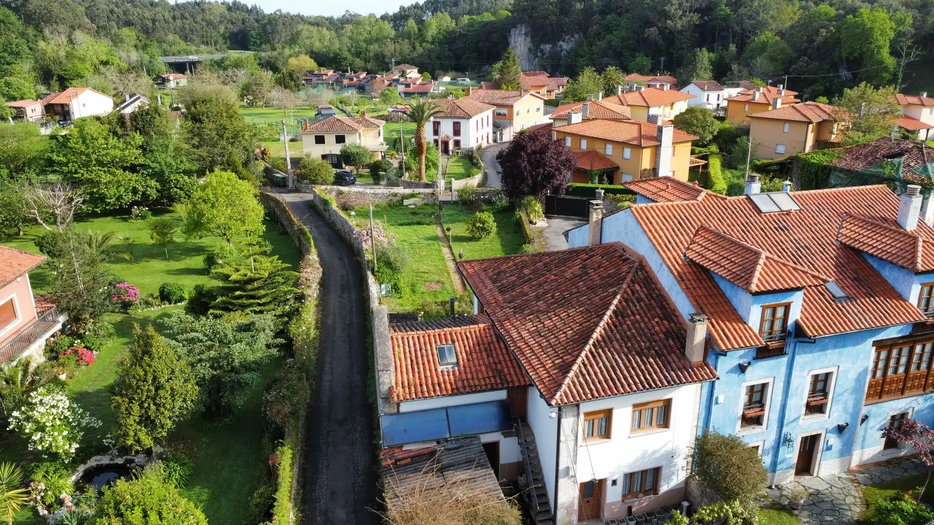 Casa amb jardí en venda a nueva