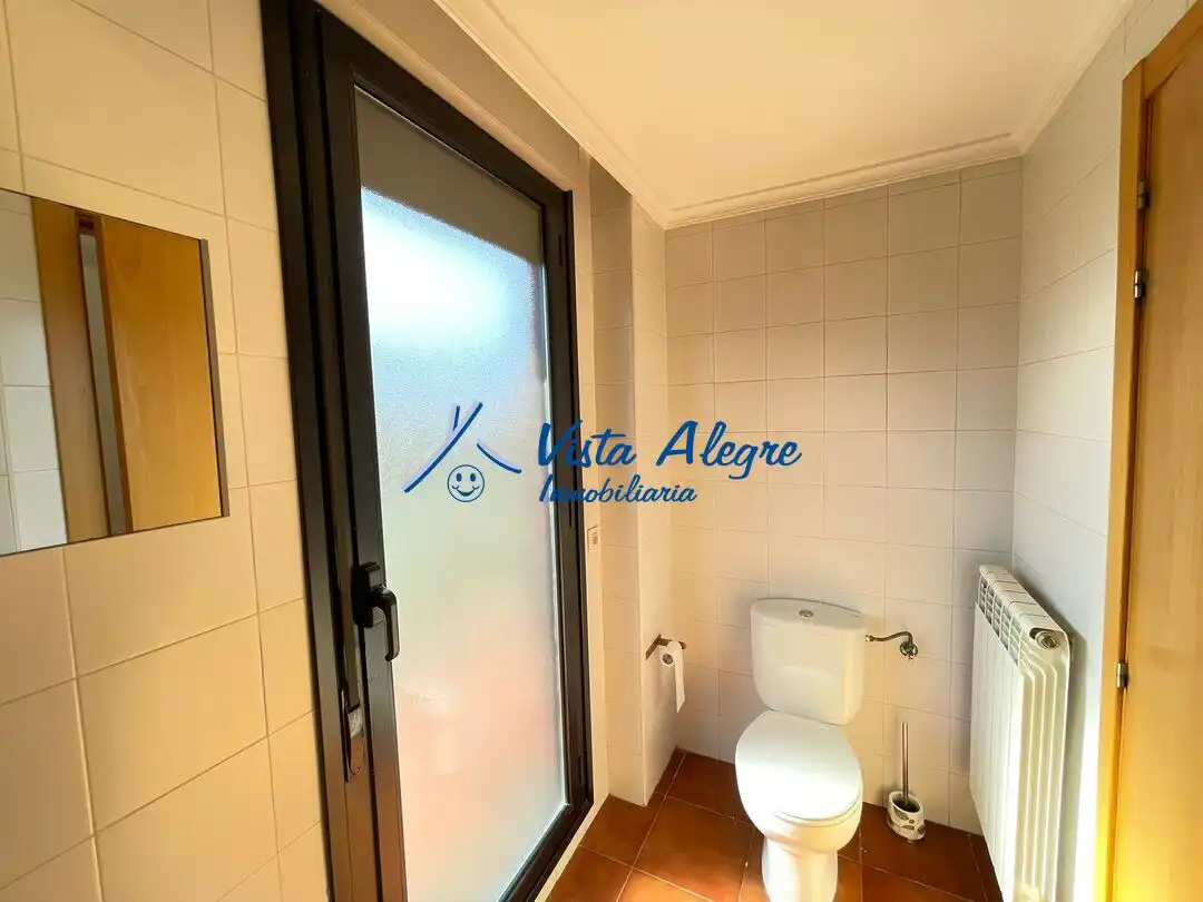 Bathroom of Duplexes for sale in Cirueña  with Heating, Private garden and Terrace