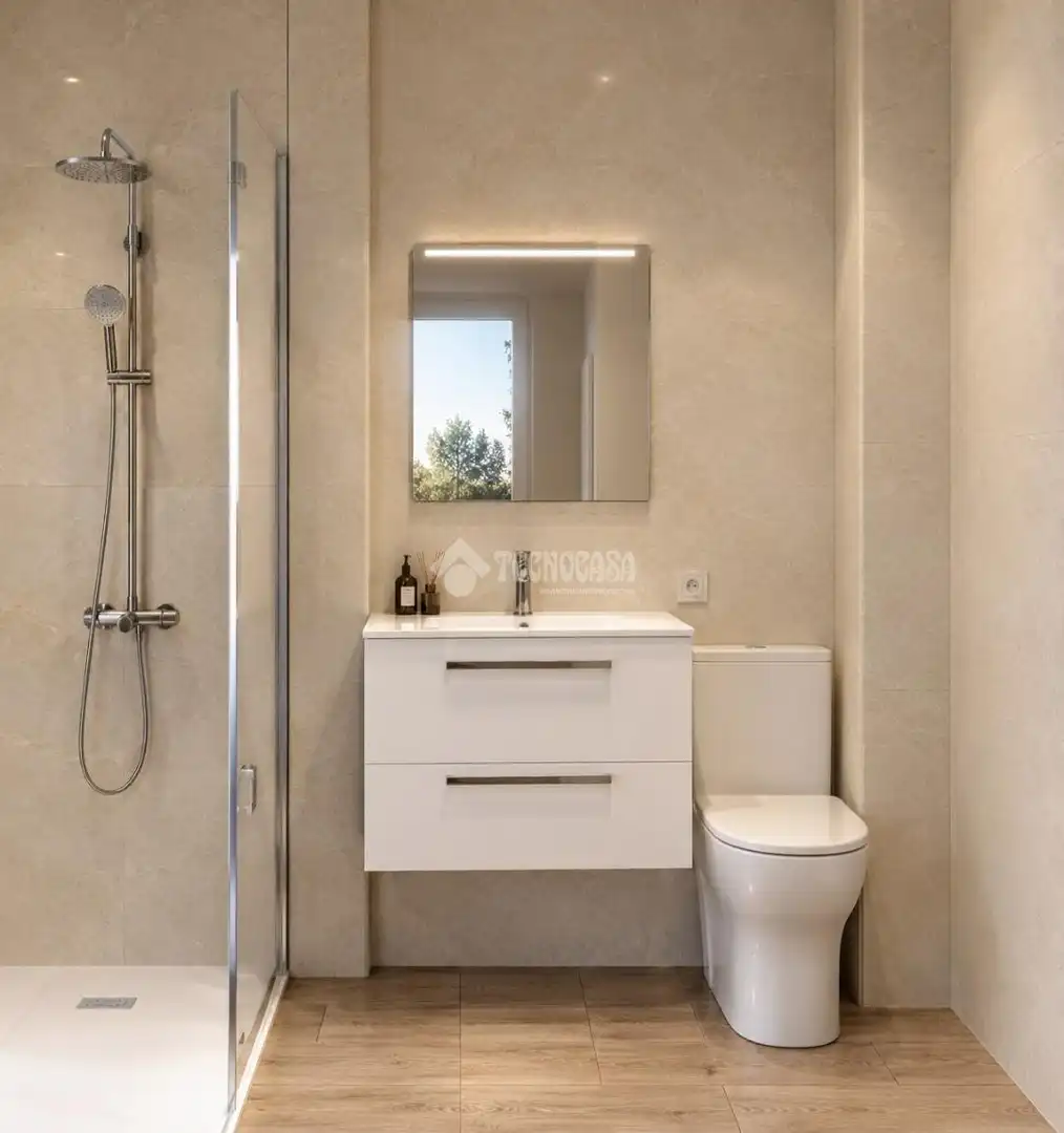 Baño de Piso en venta en Coslada