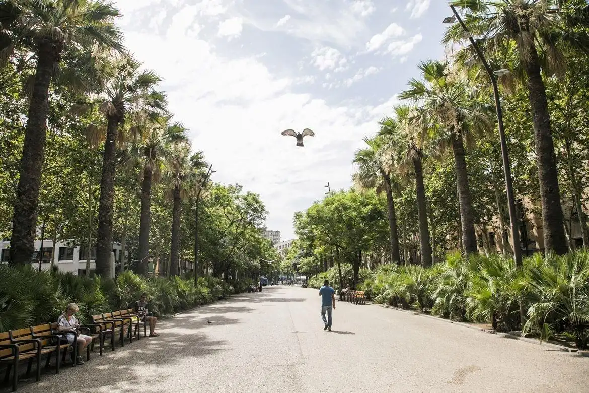Vista exterior de Piso en venta en Barcelona con Aire acondicionado, Calefacción y Parquet
