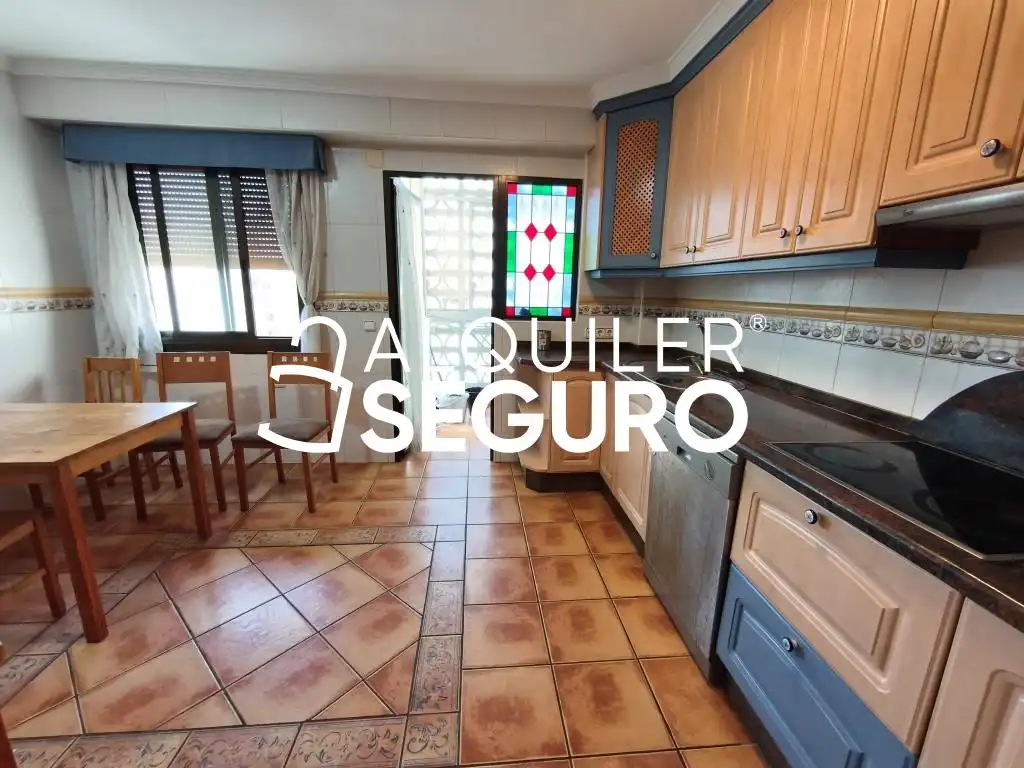Cocina de Piso de alquiler en Alicante / Alacant con Amueblado