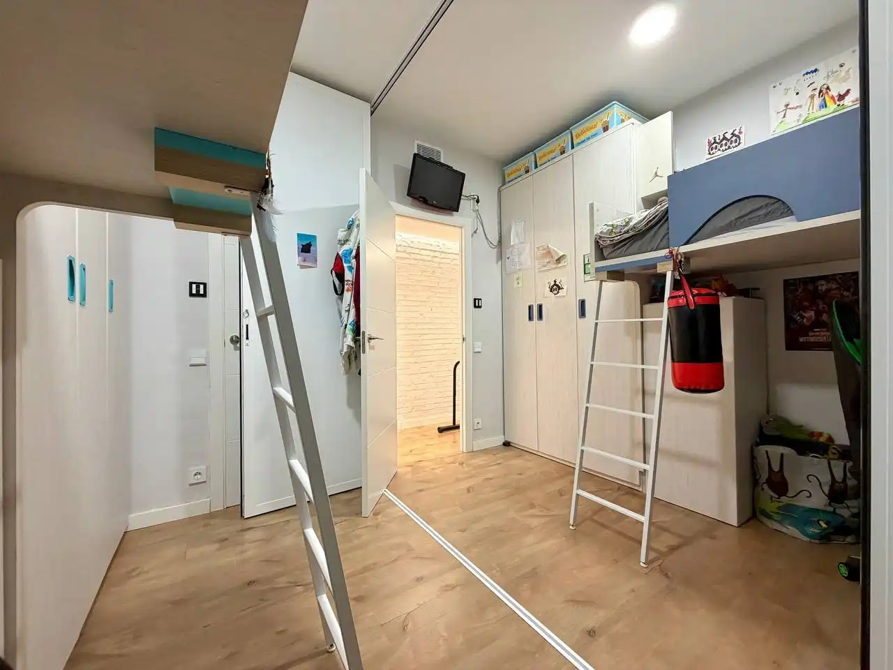 Habitación de Piso en venta en Barcelona con Calefacción, Balcón y Domótica