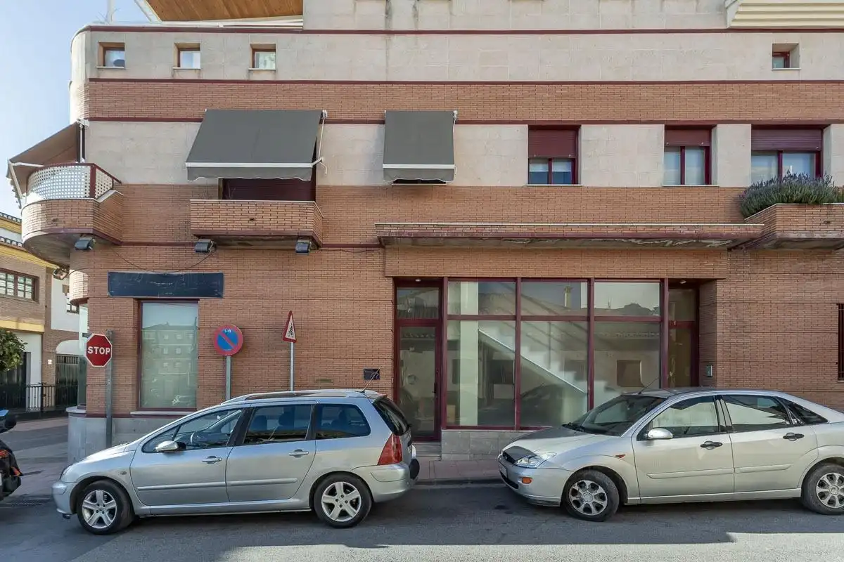 Vista exterior de Local en venta en Peligros