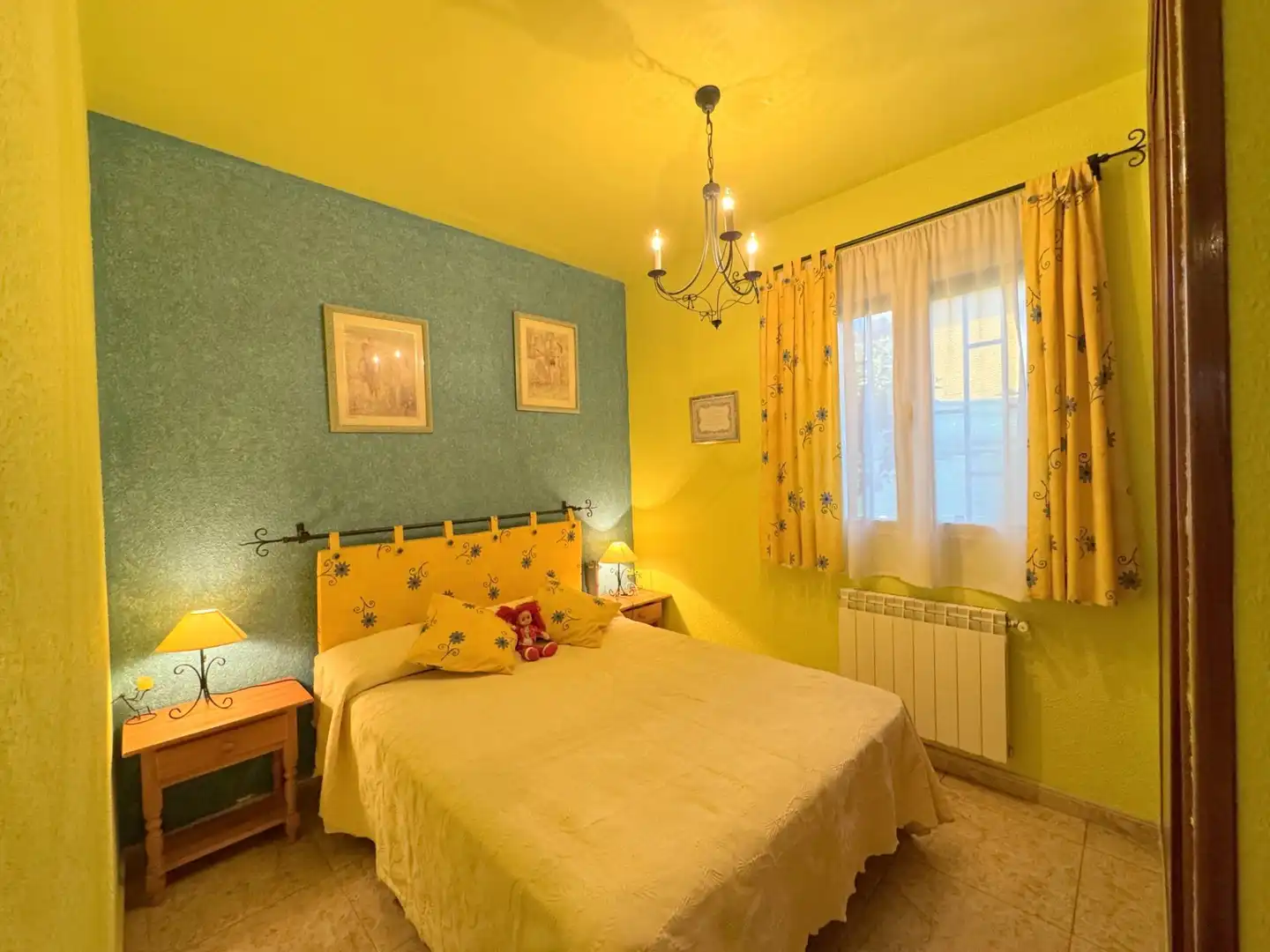 Habitación de Casa o chalet en venta en Herradón de Pinares con Calefacción, Jardín privado y Piscina