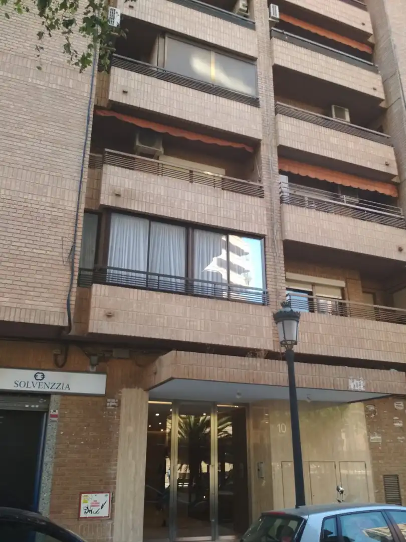Vista exterior de Pis de lloguer en Valencia amb Aire condicionat, Parquet i Terrassa
