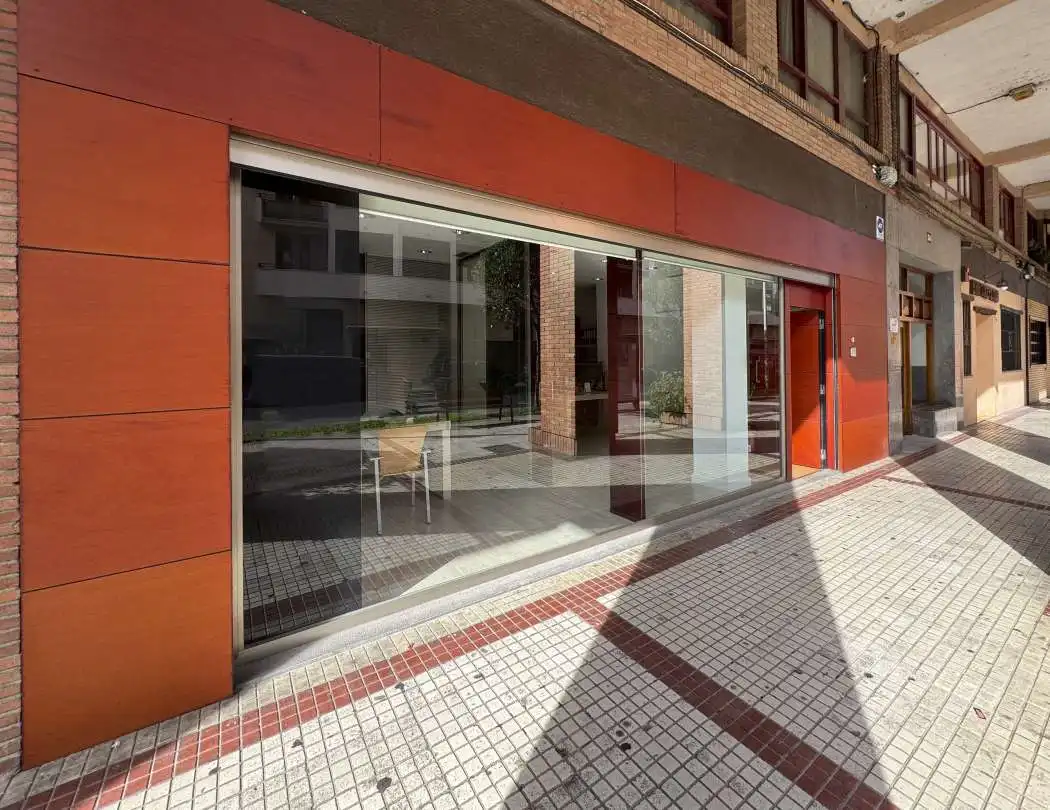 Local comercial en venta en Legazpi, imagen 2