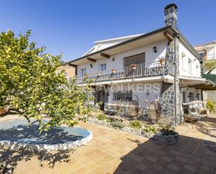 Vista exterior de Casa o xalet en venda en Terrassa amb Aire condicionat, Calefacció i Jardí privat