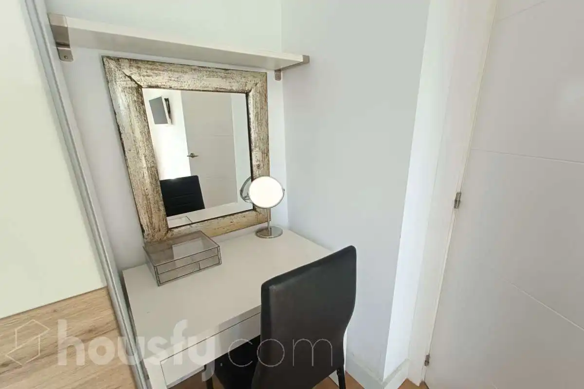 Bedroom of Flat for sale in Benahavís  with Air Conditioner, Heating and Private garden