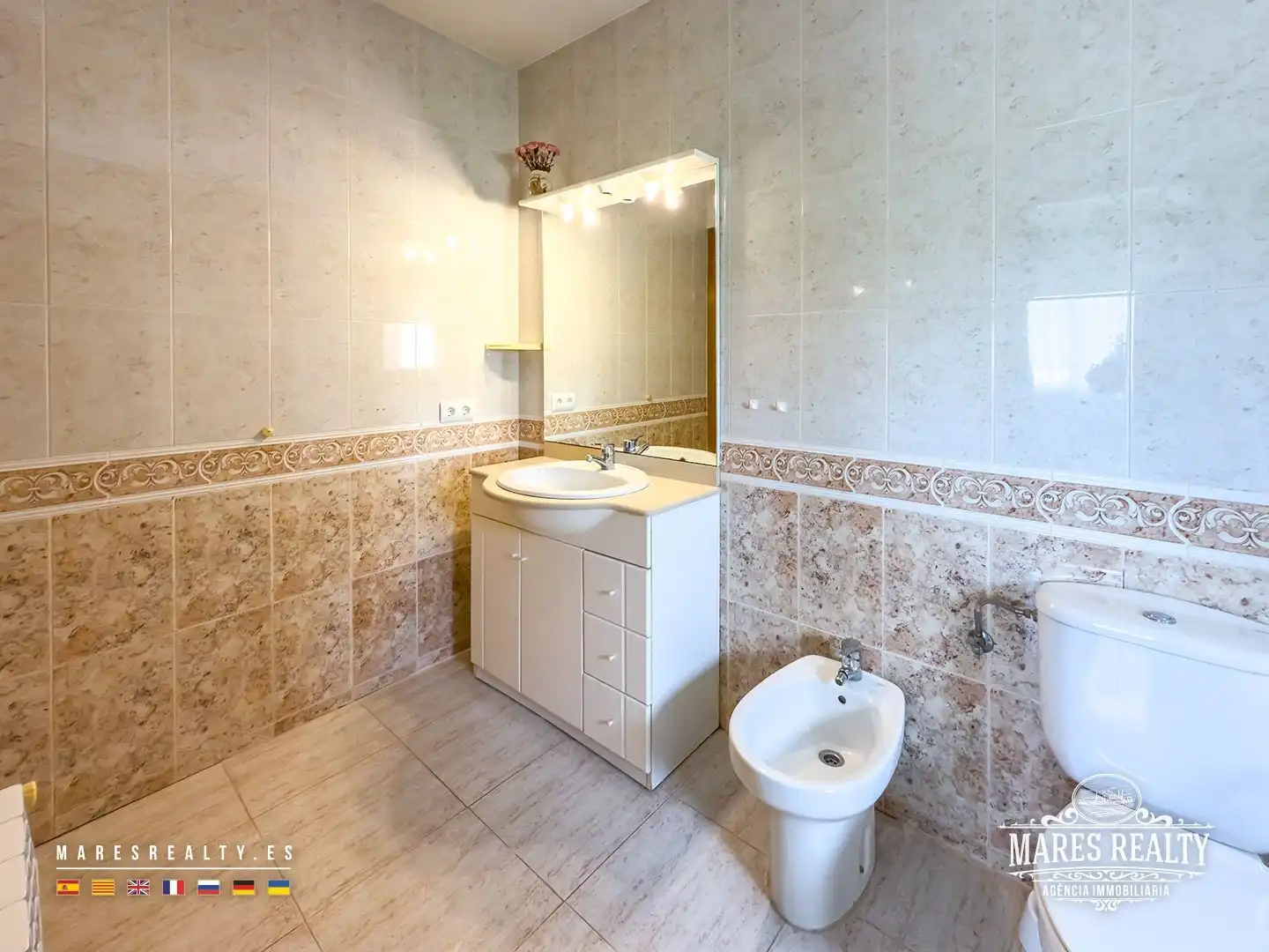 Bathroom of Houses for sale in Lloret de Mar  with Air Conditioner, Heating and Private garden