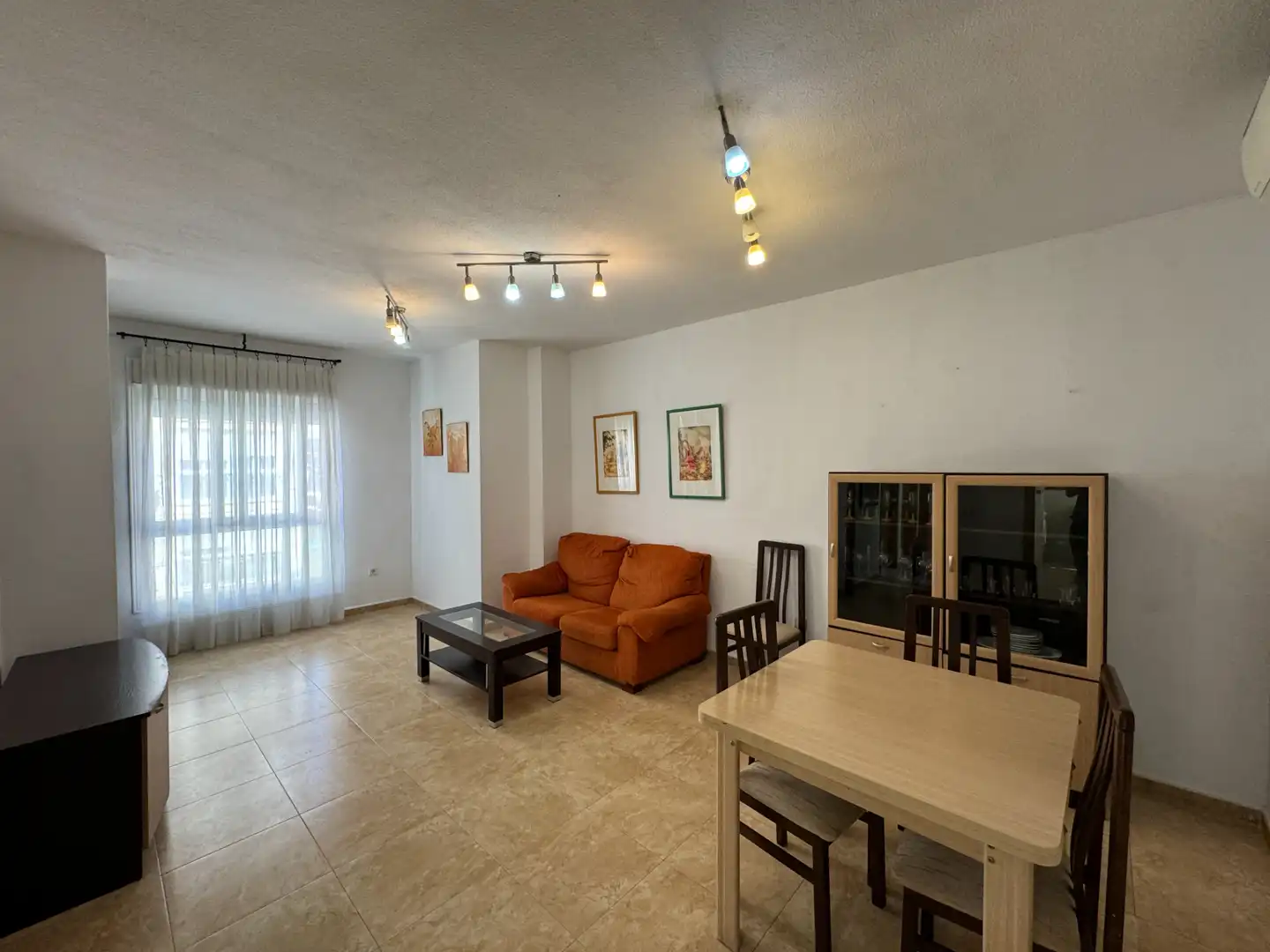 Room in Camino Suárez, Suárez