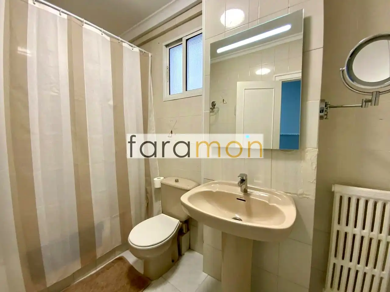 Baño de Piso en venta en Vigo  con Calefacción y Trastero