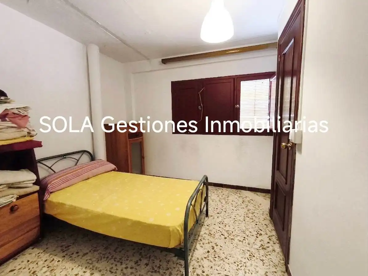 Bedroom of Houses for sale in Torreperogil  with Terrace, Storage room and Furnished