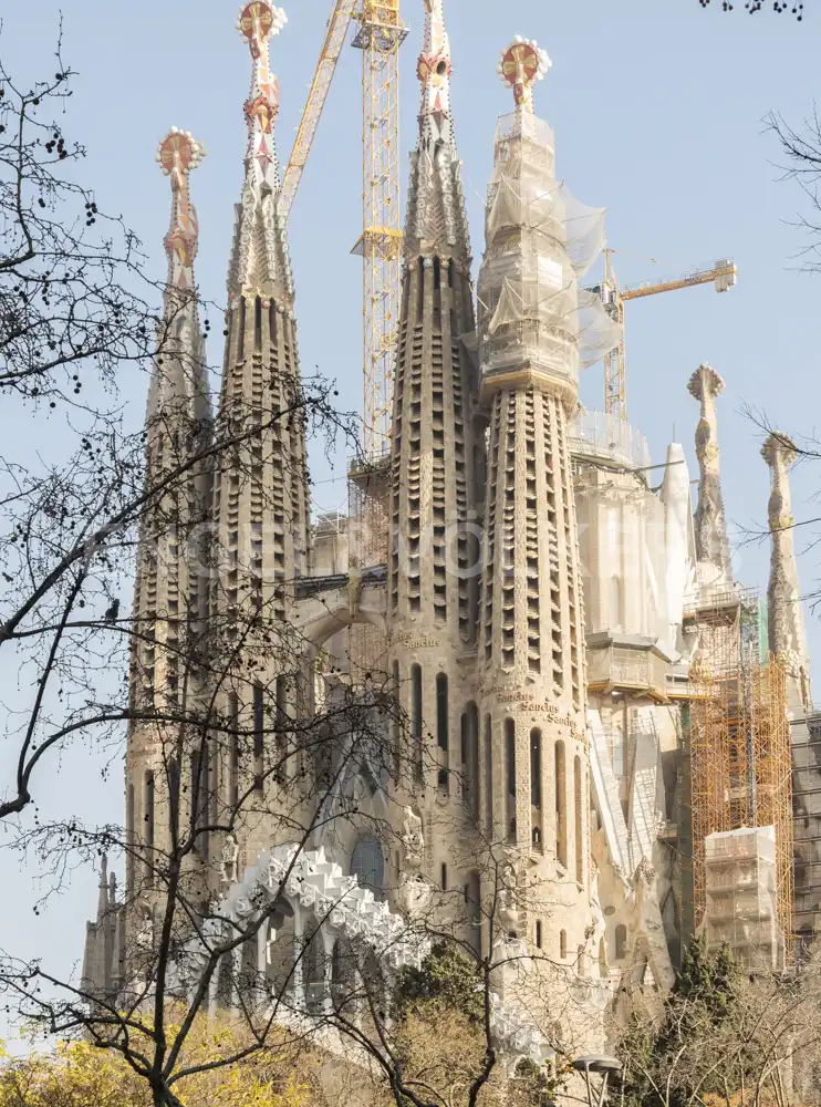 Vista exterior de Edificio en venta en Barcelona