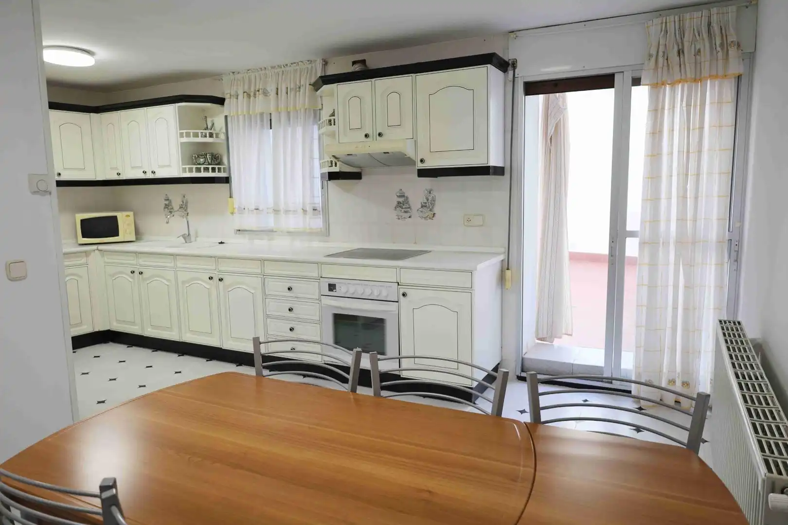 Cocina de Casa o chalet en venta en Torrecilla de Alcañiz con Aire acondicionado, Terraza y Trastero