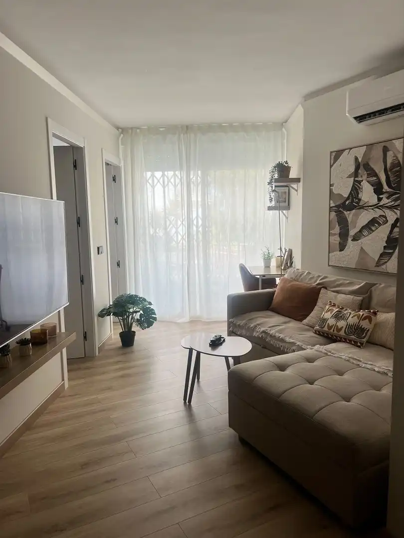 Sala d'estar de Apartament de lloguer en Marbella amb Aire condicionat, Calefacció i Terrassa