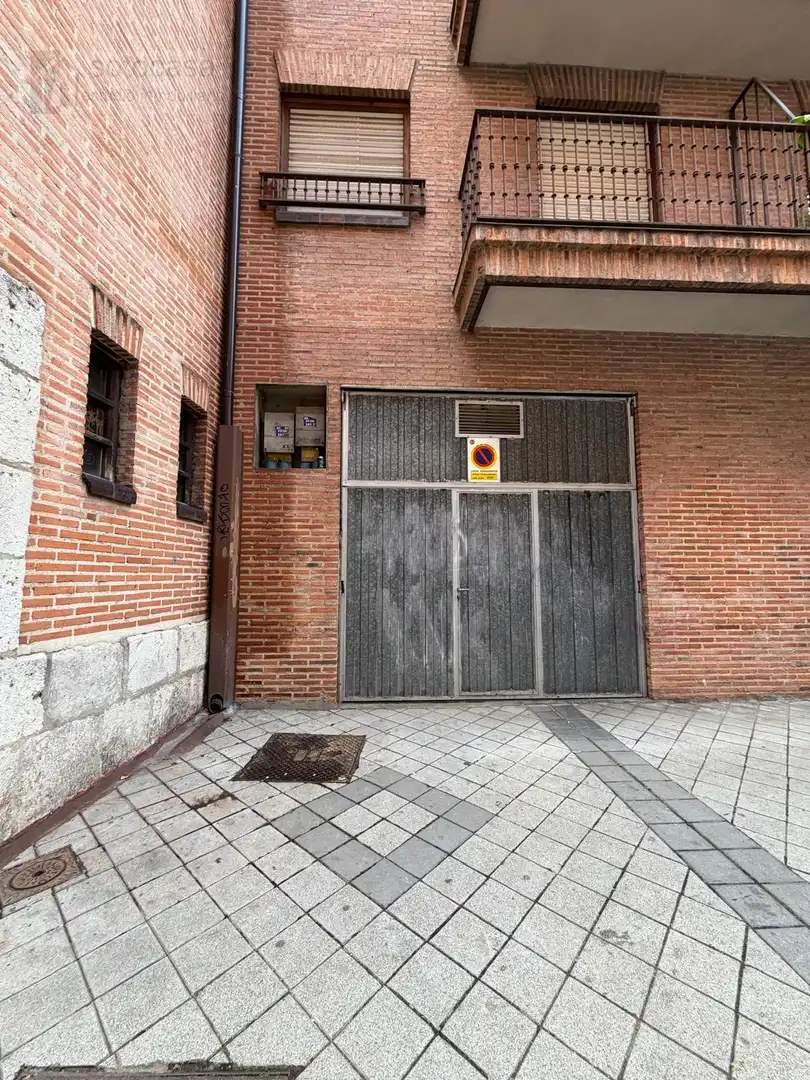 Aparcament de Pis en venda en Valladolid amb Calefacció i Terrassa