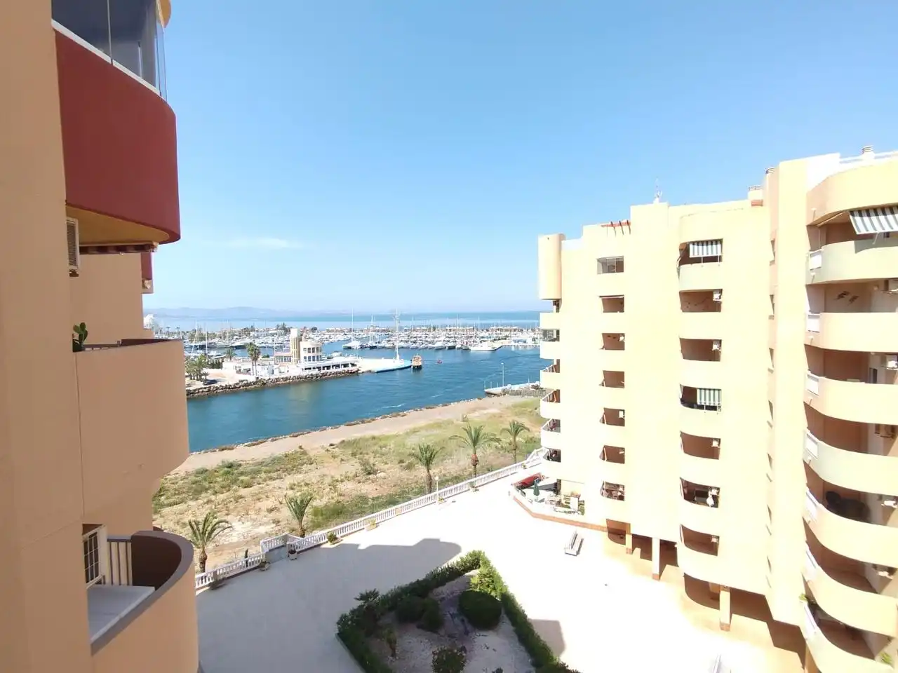 Apartamento en venta en La Manga del Mar Menor con Aire acondicionado, Calefacción y Terraza