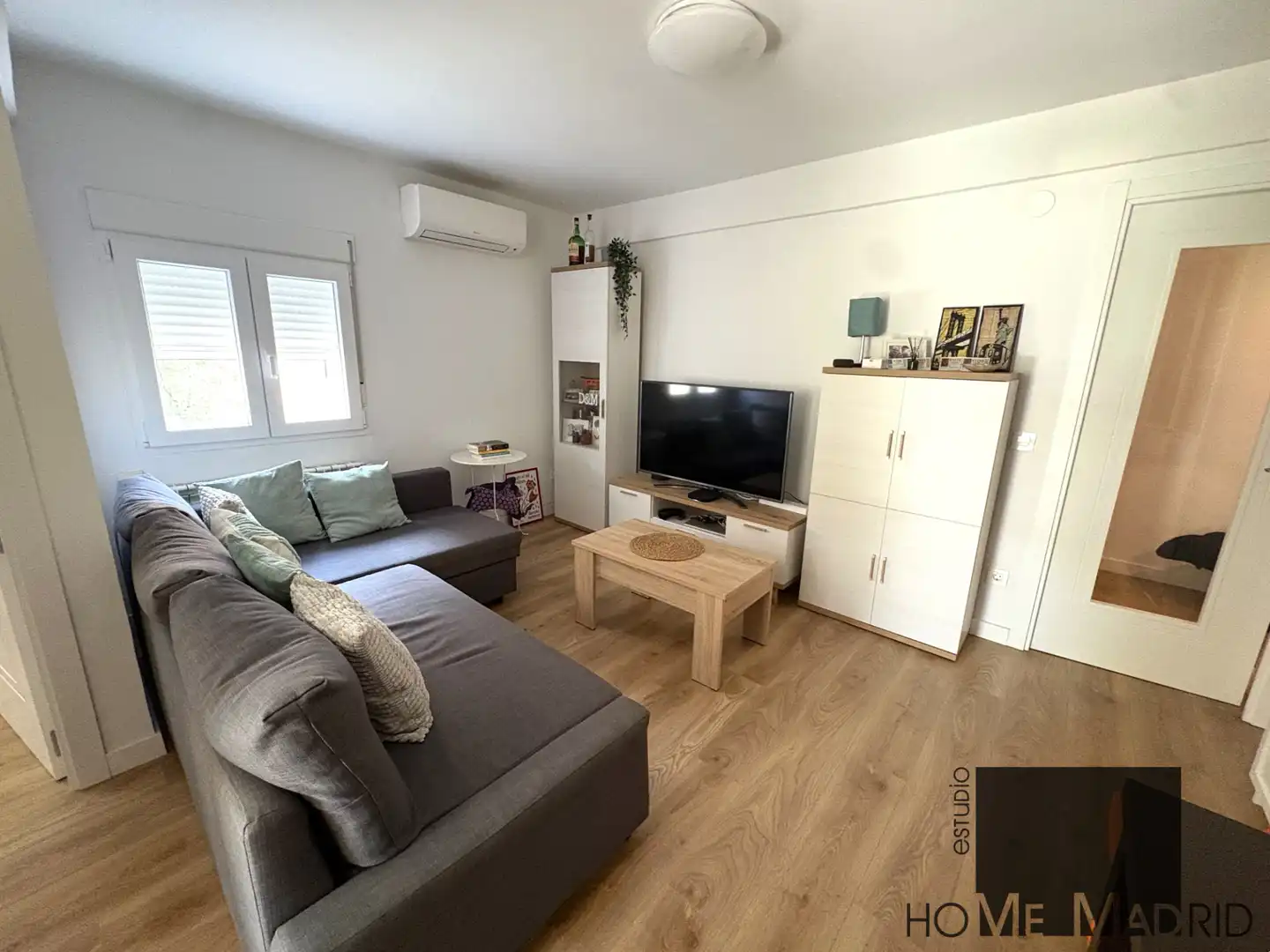 Living room of Flat for sale in Fuencarral - El Pardo