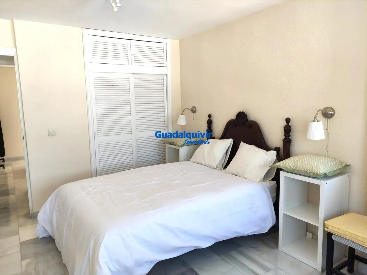 Bedroom of Flat for rent in Sevilla  with Air Conditioner, Furnished and Community pool
