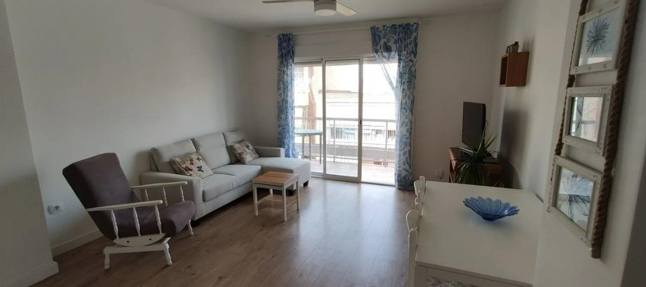 Sala d'estar de Pis de lloguer en Alicante / Alacant amb Terrassa i Balcó
