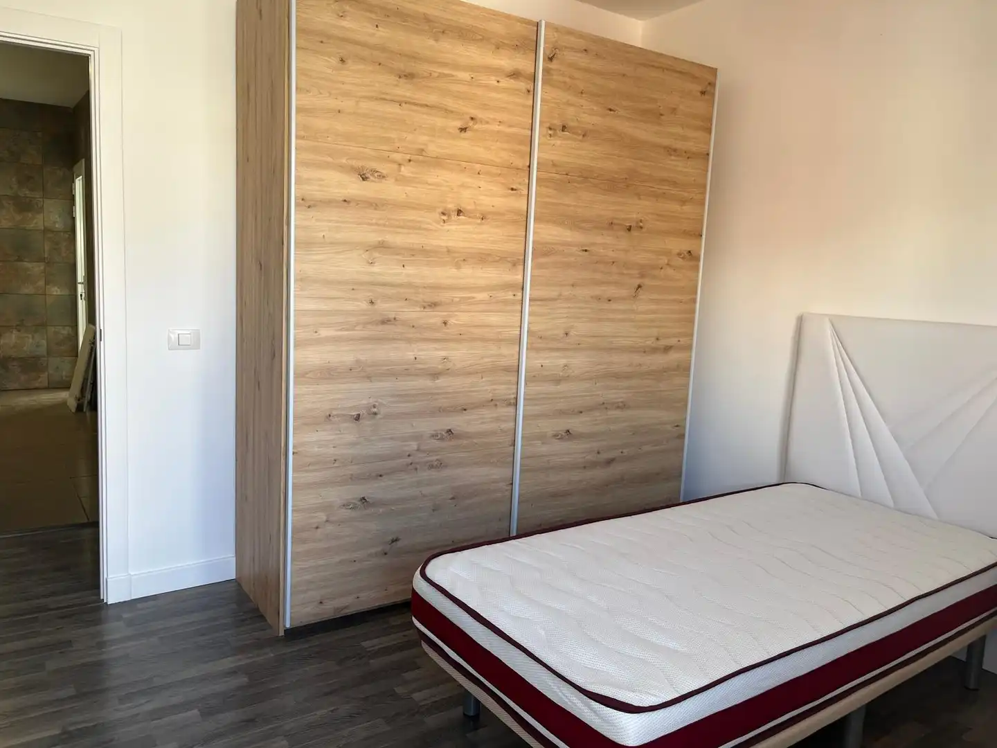 Dormitori de Pis de lloguer en Santa Cruz de Tenerife amb Parquet, Moblat i Forn