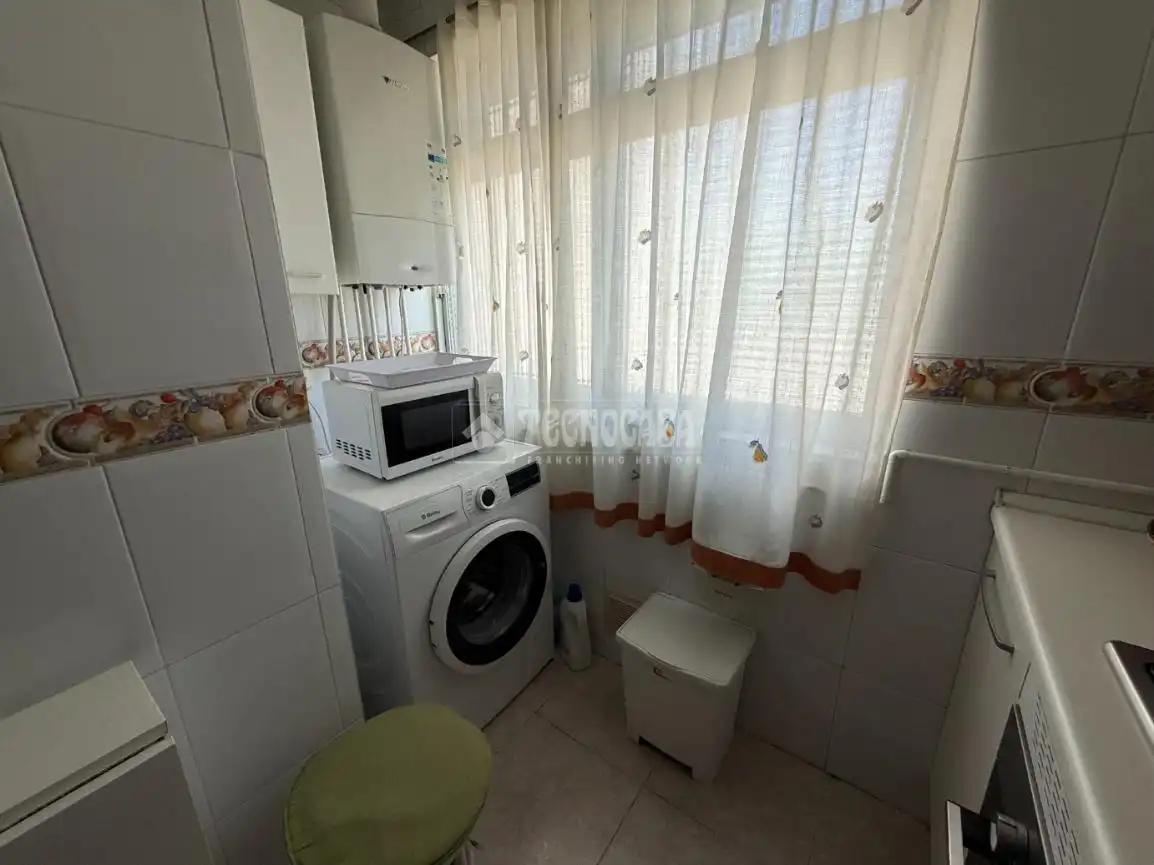 Bedroom of Flat for sale in Madrid  with Air Conditioner, Heating and Parquet flooring