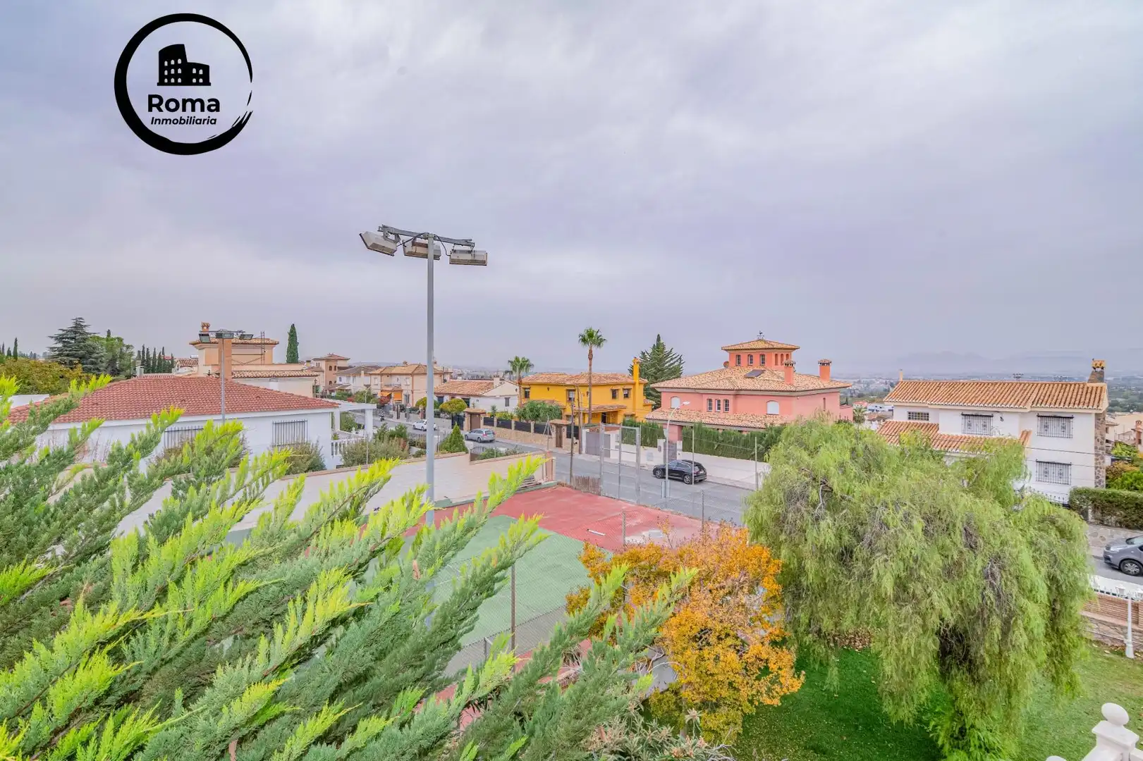 Vista exterior de Casa o chalet en venta en La Zubia con Calefacción, Jardín privado y Terraza