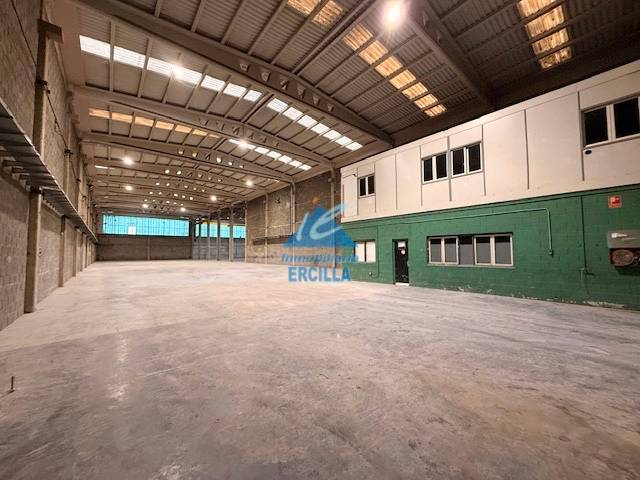 Nave industrial en Alquiler en Usansolo