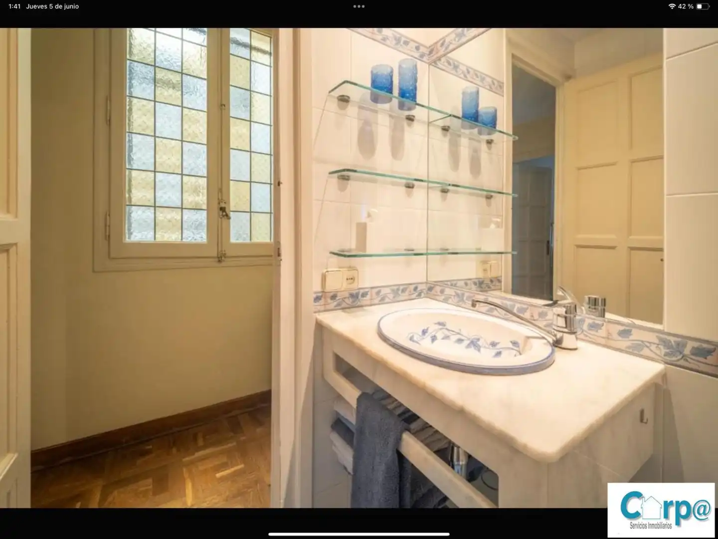 Badezimmer von Dachboden zur Miete in  Pamplona / Iruña mit Heizung, Parkett und Terrasse