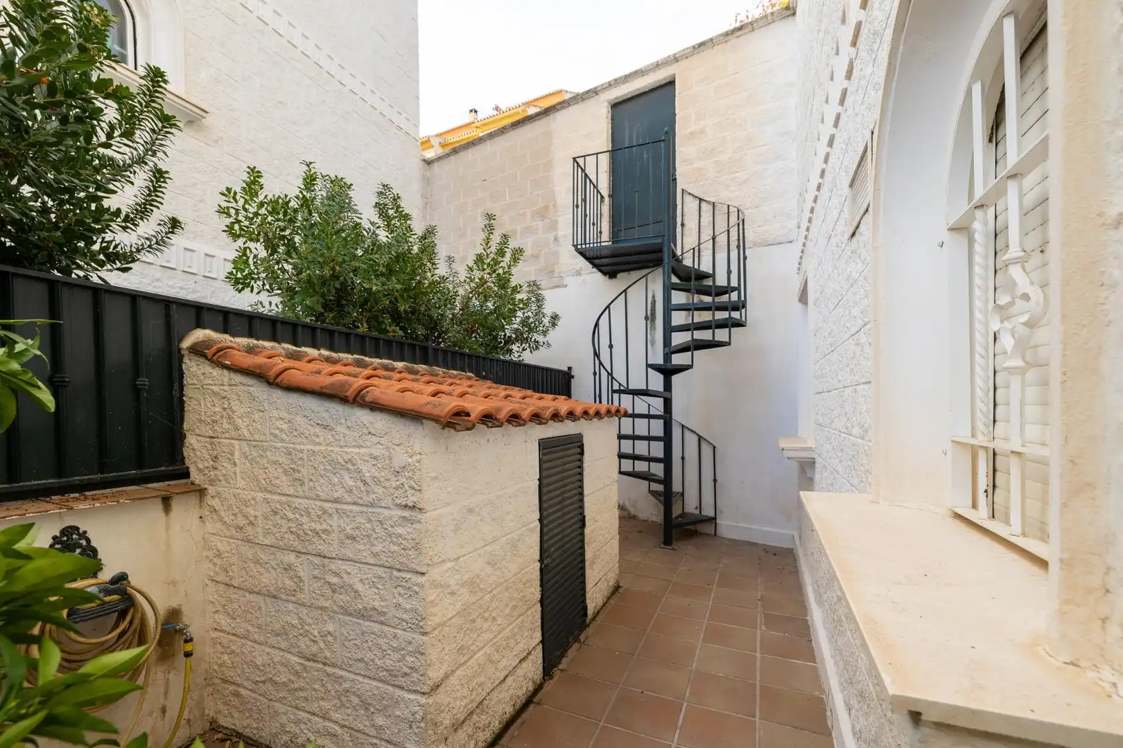 Exterior view of Houses for sale in Gójar  with Air Conditioner, Heating and Private garden