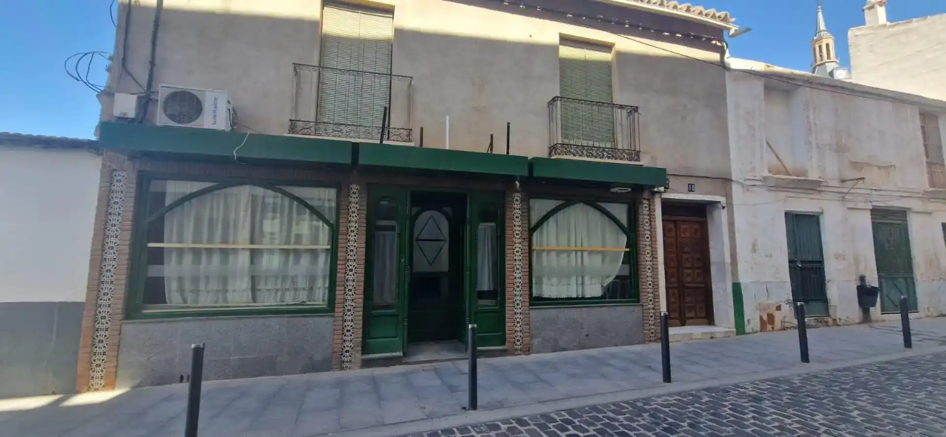 Vista exterior de Local en venda en Manzanares, Ciudad Real