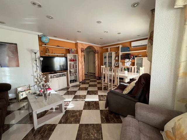 Piso en Venta en Calle Calle Emilio Hernández Selva en El Toscar