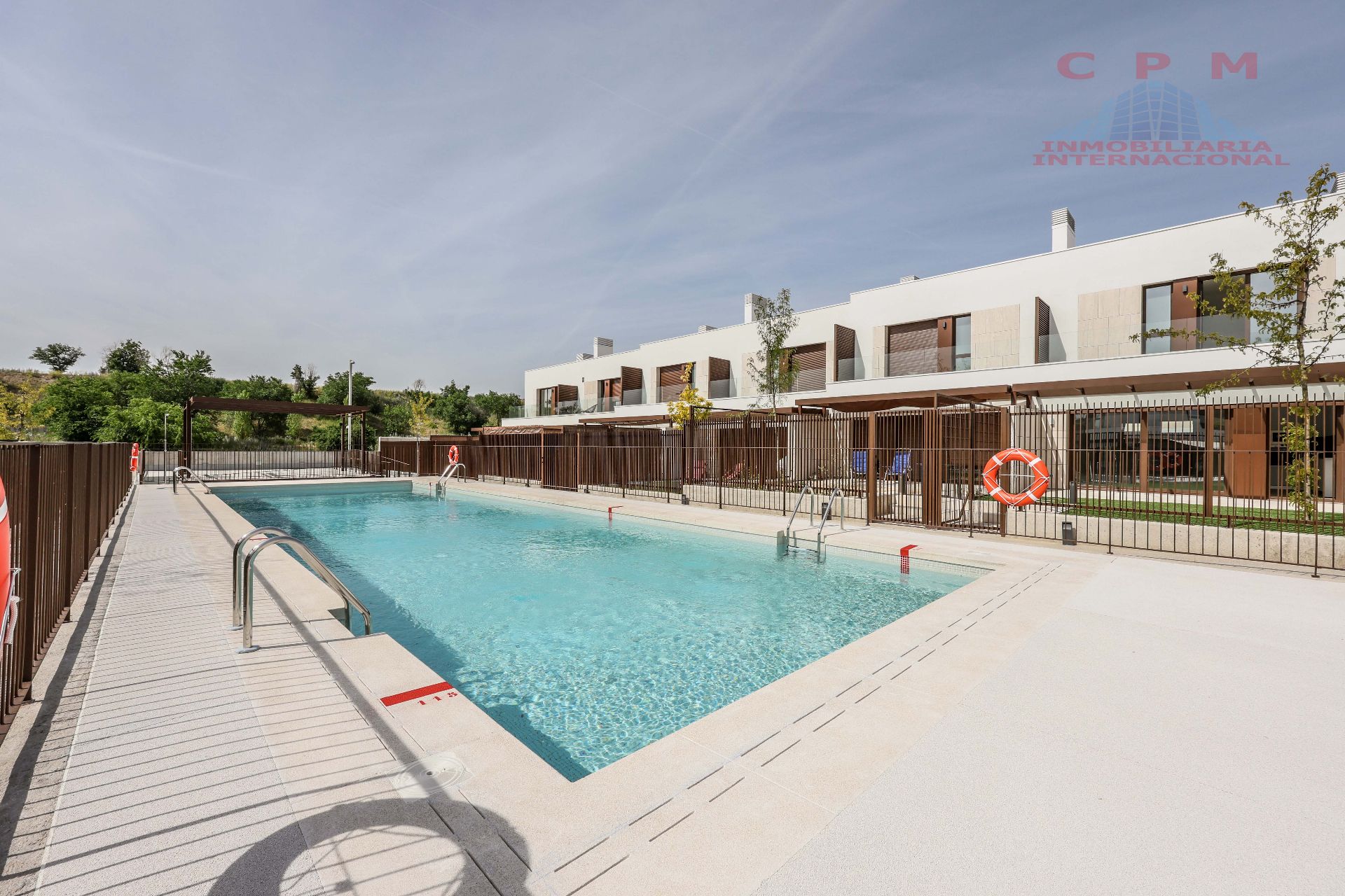 Piscina de Casa adosada de lloguer en  Madrid Capital amb Aire condicionat, Calefacció i Parquet