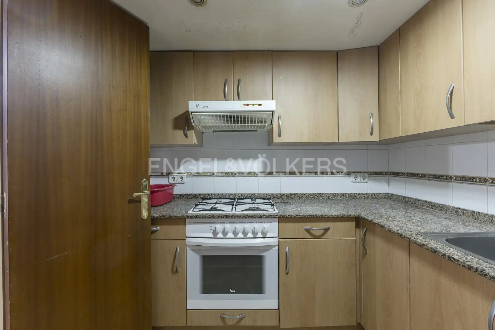Cuina de Casa o xalet en venda en Barcelona amb Calefacció