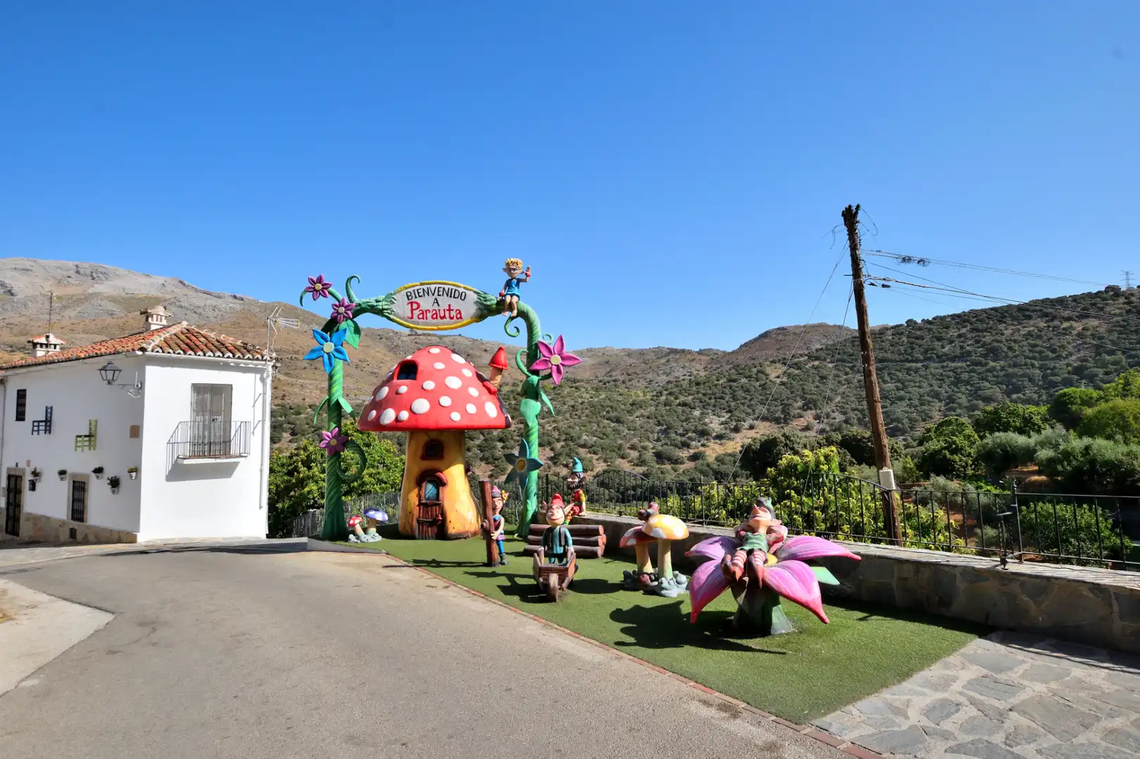 Exterior view of Detached homes for sale in Parauta  with Heating, Terrace and Storage room
