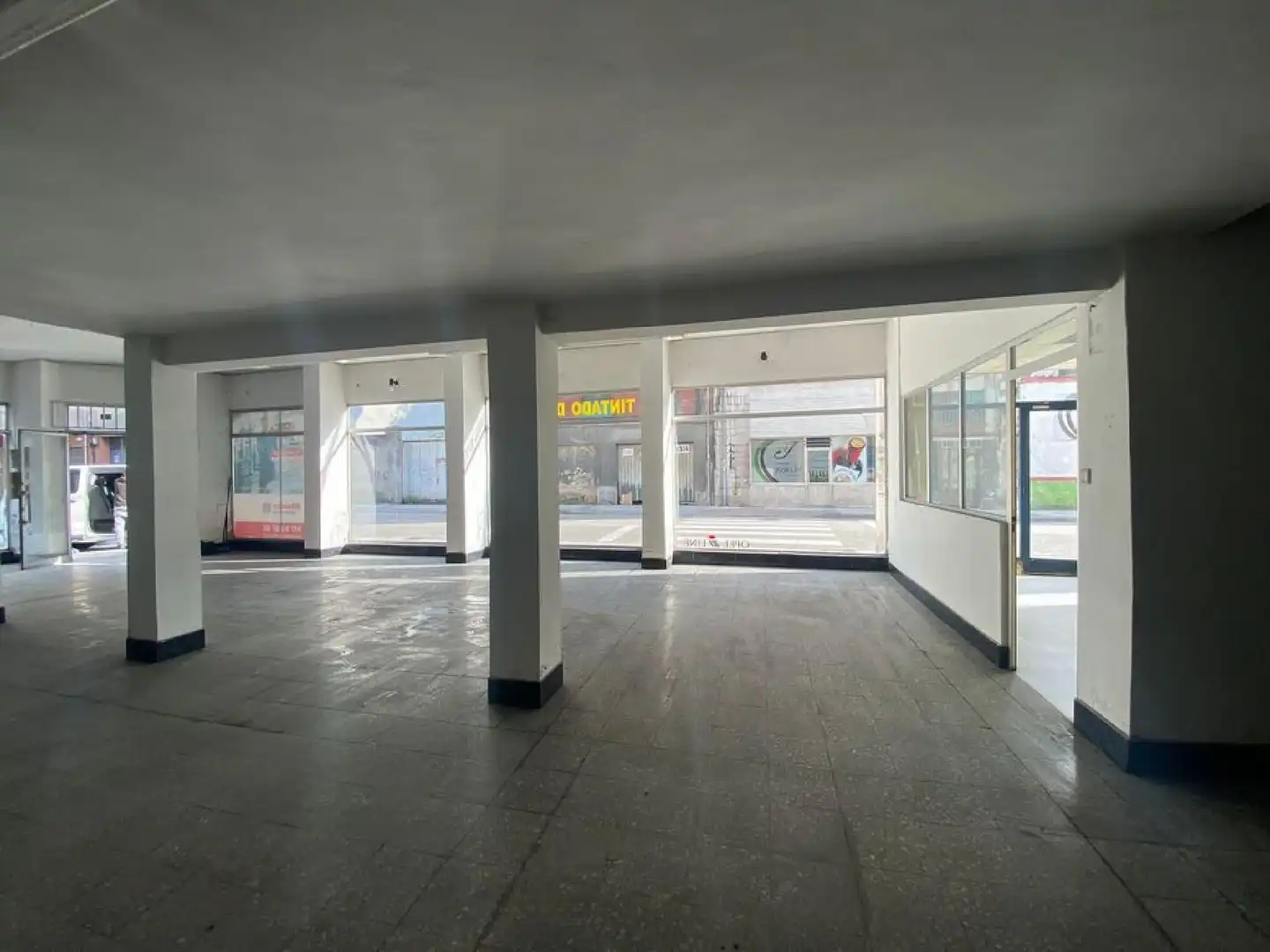 Local comercial en venta en Sama, imagen 7
