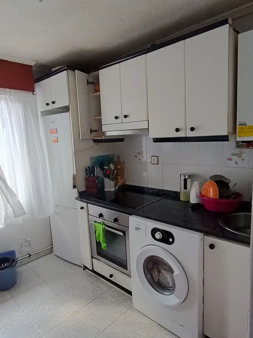 Kitchen of Flat for sale in Portugalete  with Heating