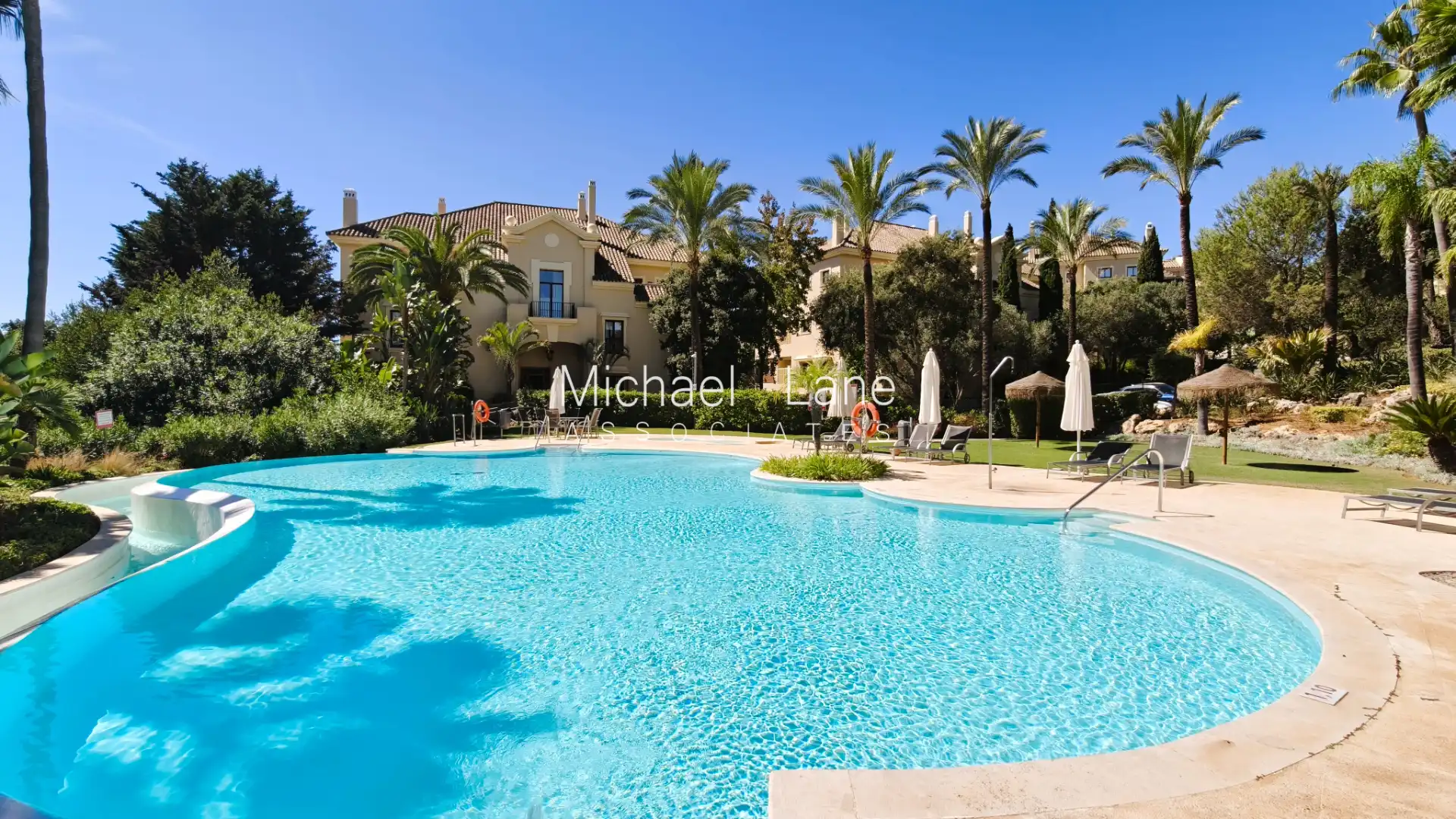 Exterior view of Flat for sale in Sotogrande Alto
