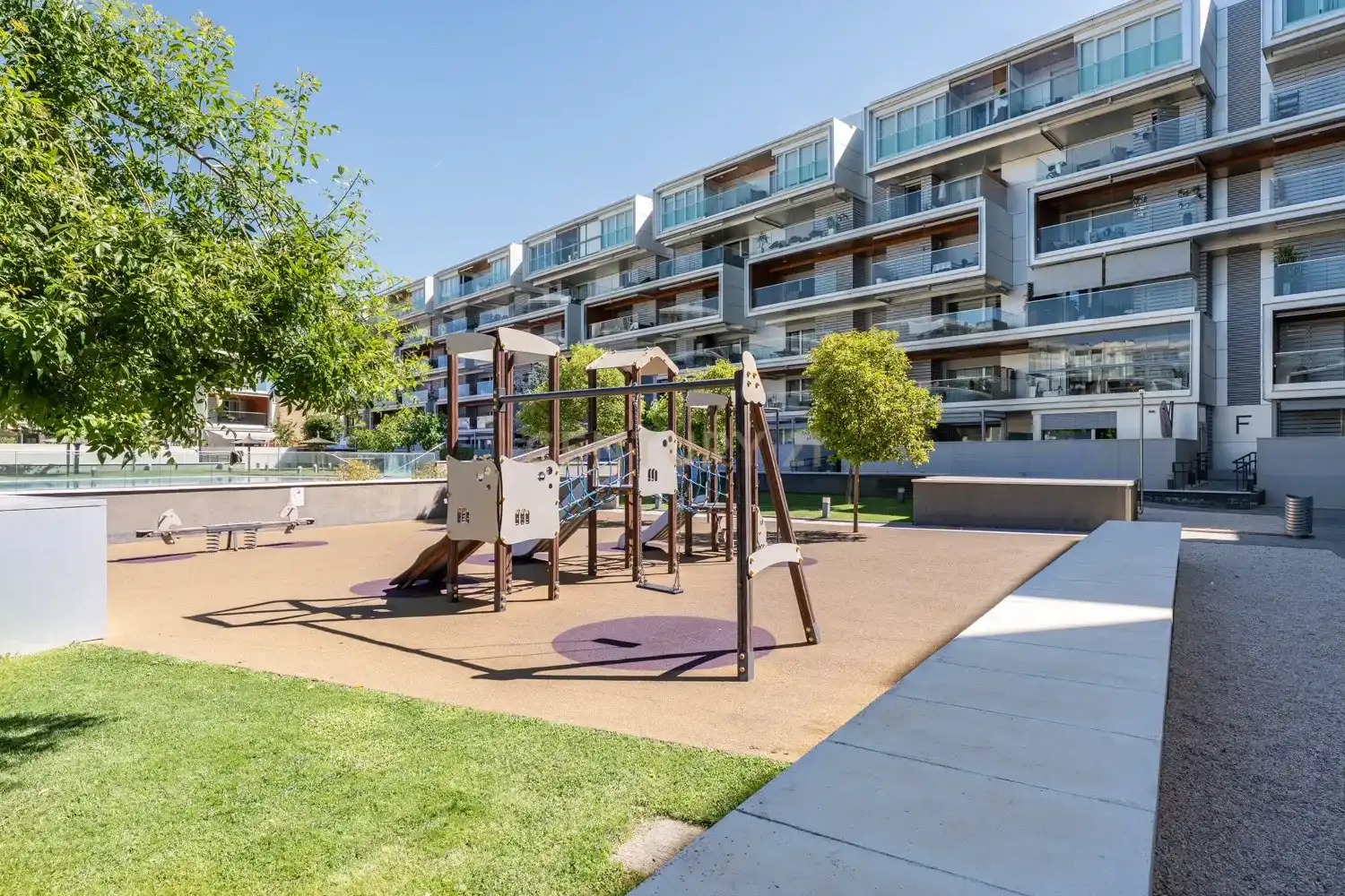Terraza de Apartamento en venta en Alcalá de Henares con Aire acondicionado, Trastero y Piscina comunitaria