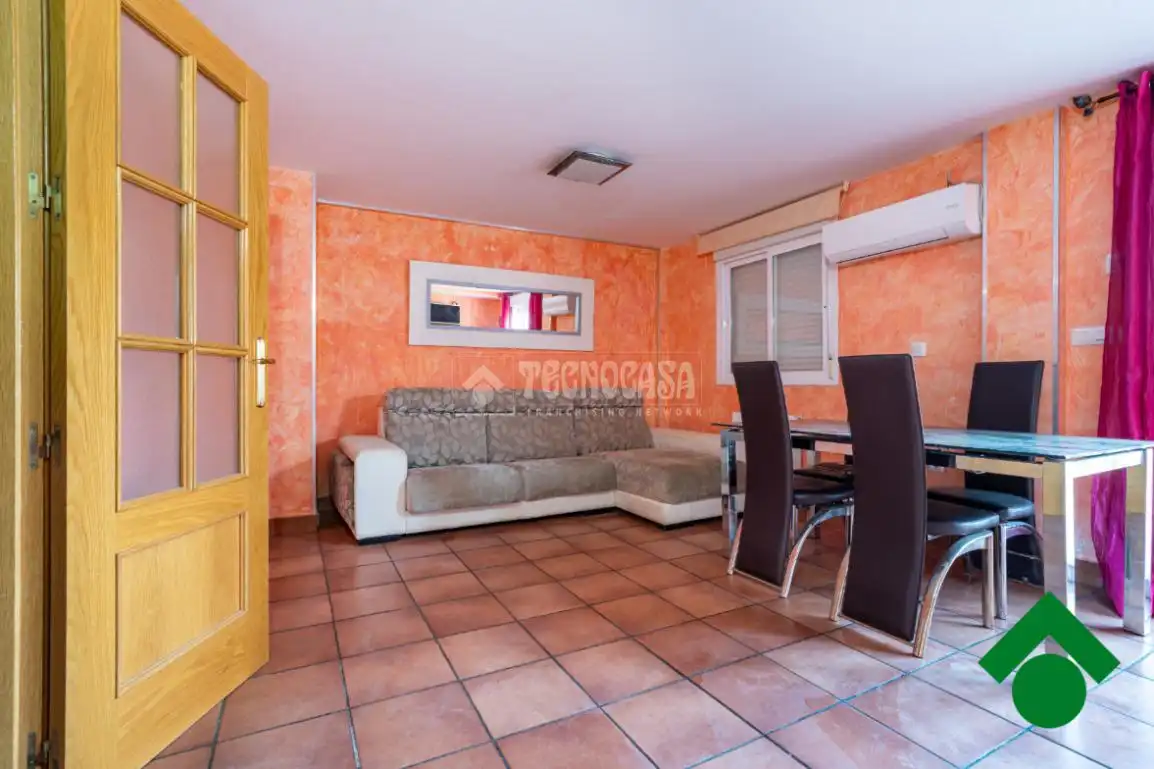 Casa adosada en venda a Atarfe