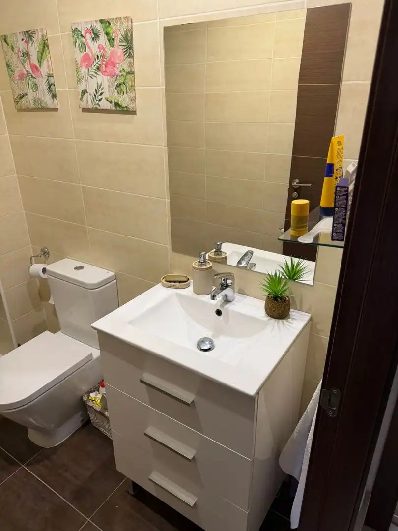 Badezimmer von Haus oder Chalet zum Verkauf in Meco mit Klimaanlage, Heizung und Terrasse