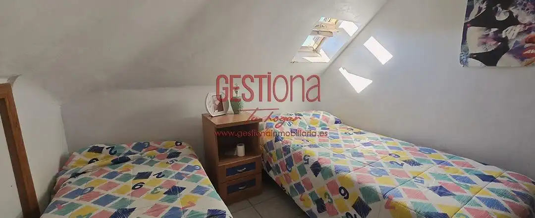Habitación de Apartamento en venta en Noja con Terraza y Balcón