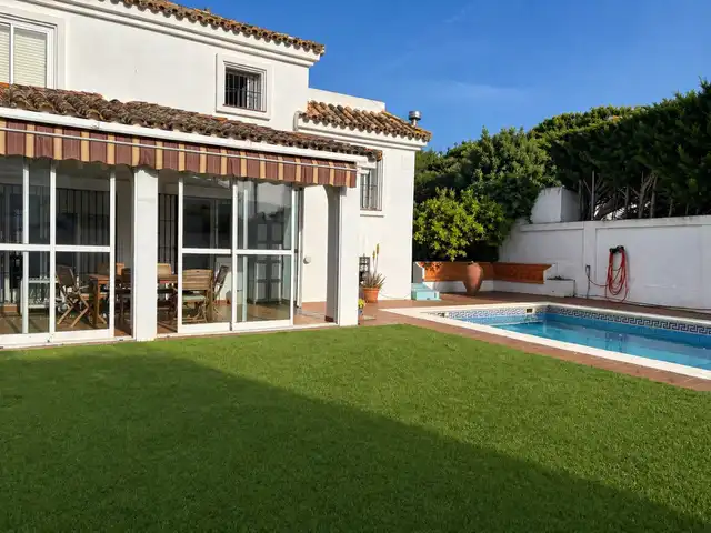 Garden of Houses for sale in Algeciras  with Air Conditioner, Private garden and Terrace