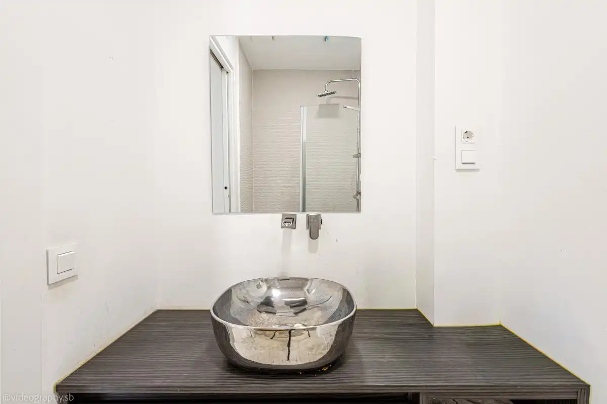 Bathroom of Houses for sale in Villanueva de la Cañada  with Air Conditioner, Heating and Private garden