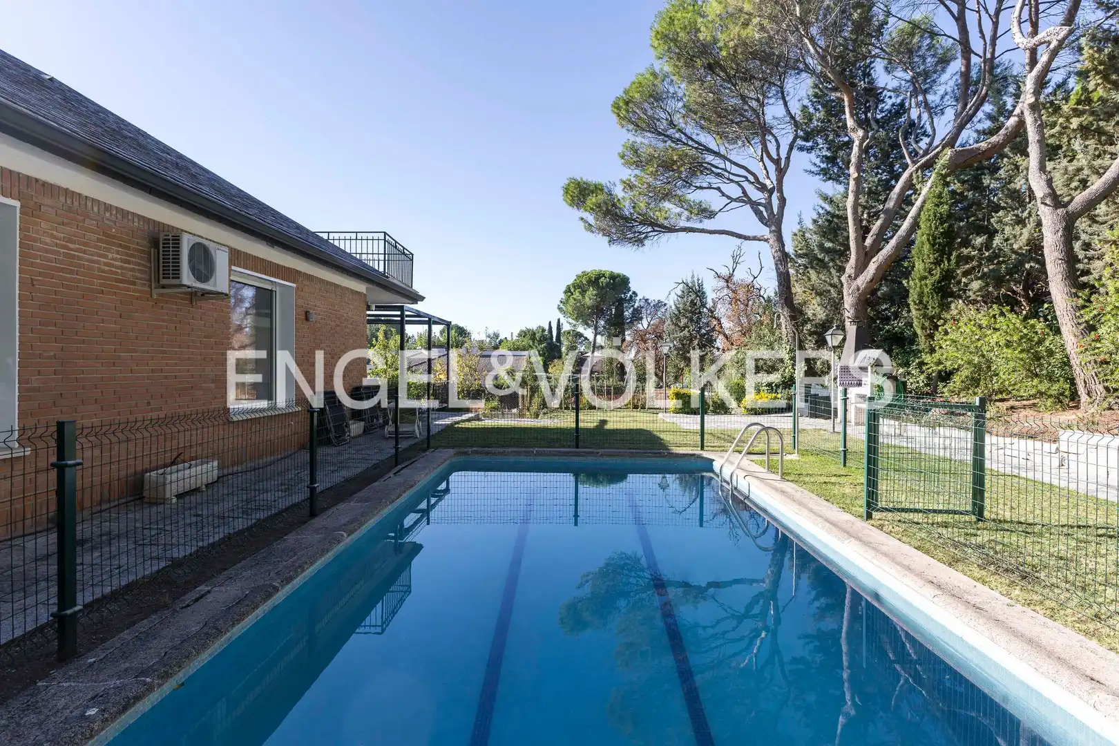 Swimming pool of Houses for sale in Santo Domingo