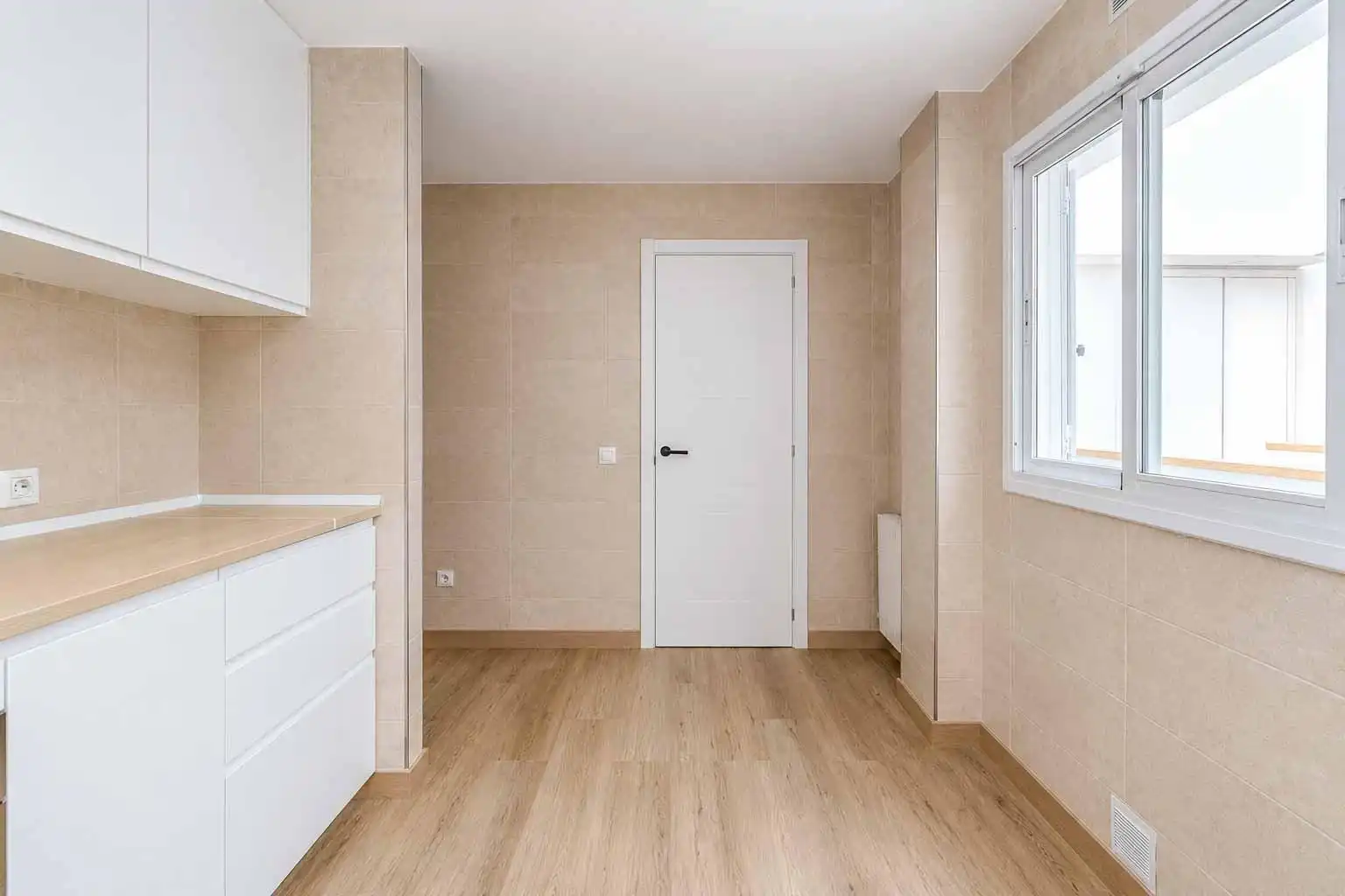 Bedroom of Flat for sale in Sitges  with Air Conditioner, Heating and Parquet flooring